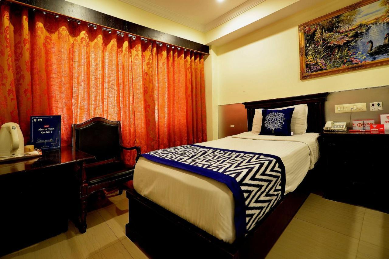 Capital O Hotel Central Park Near Birla Mandir Haidarábád Kültér fotó