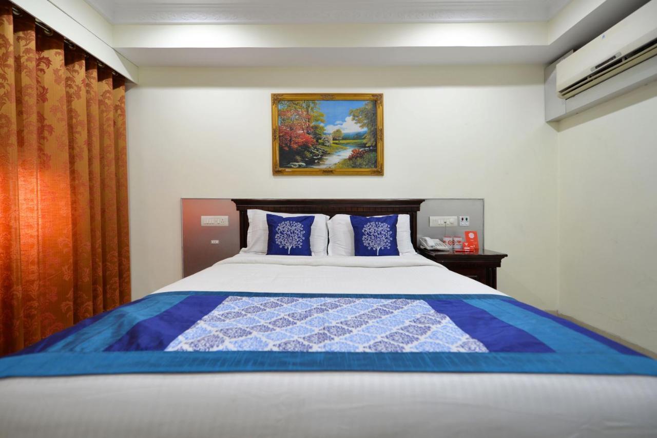 Capital O Hotel Central Park Near Birla Mandir Haidarábád Kültér fotó