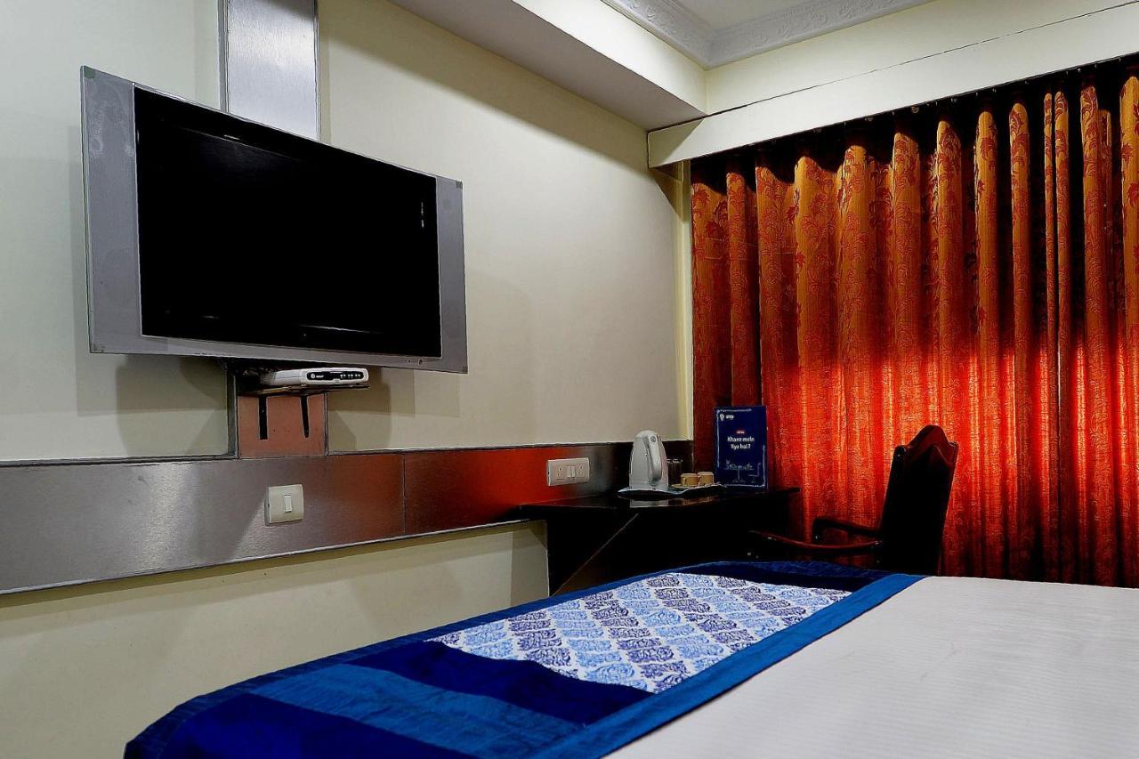 Capital O Hotel Central Park Near Birla Mandir Haidarábád Kültér fotó