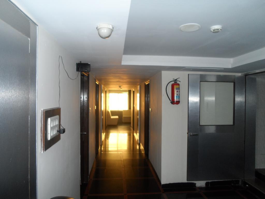 Capital O Hotel Central Park Near Birla Mandir Haidarábád Kültér fotó
