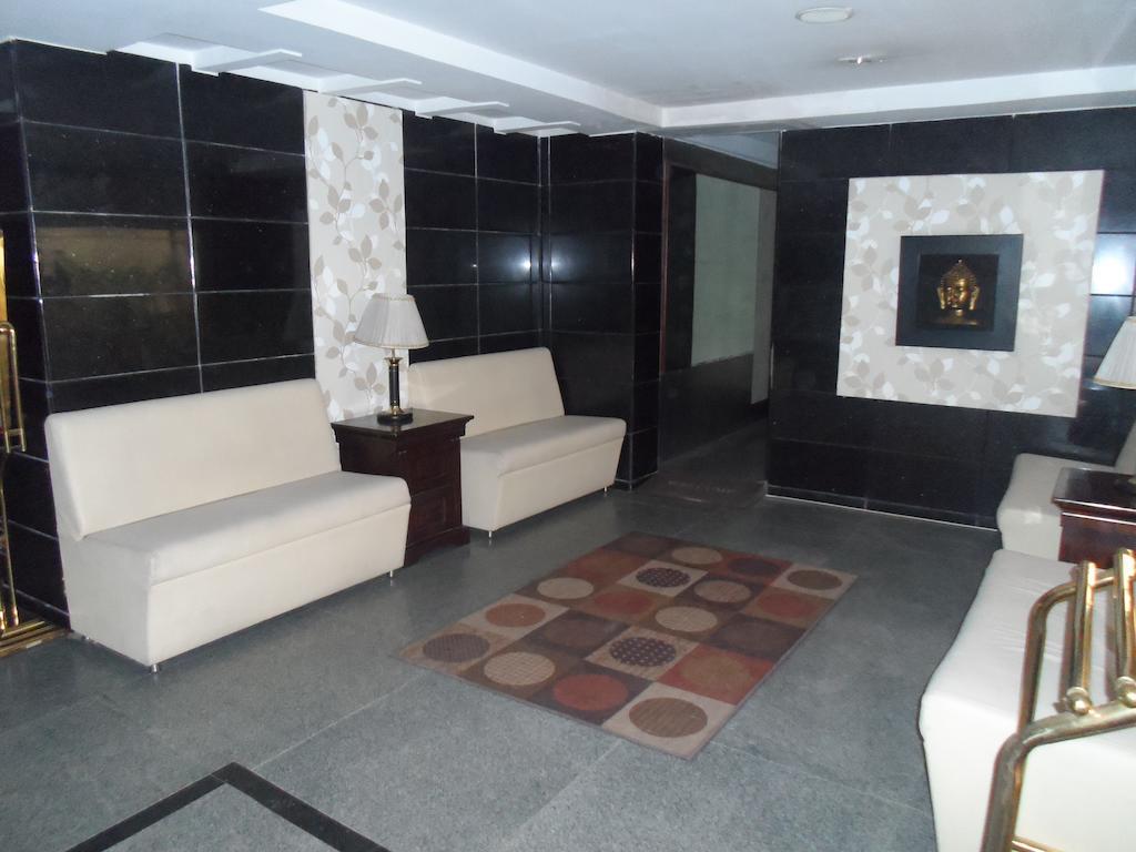 Capital O Hotel Central Park Near Birla Mandir Haidarábád Kültér fotó